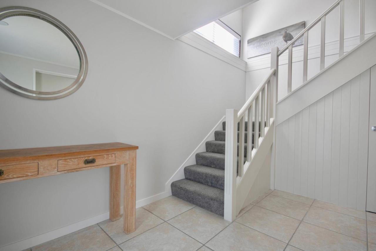 Central City Gem - Napier Holiday Home Экстерьер фото